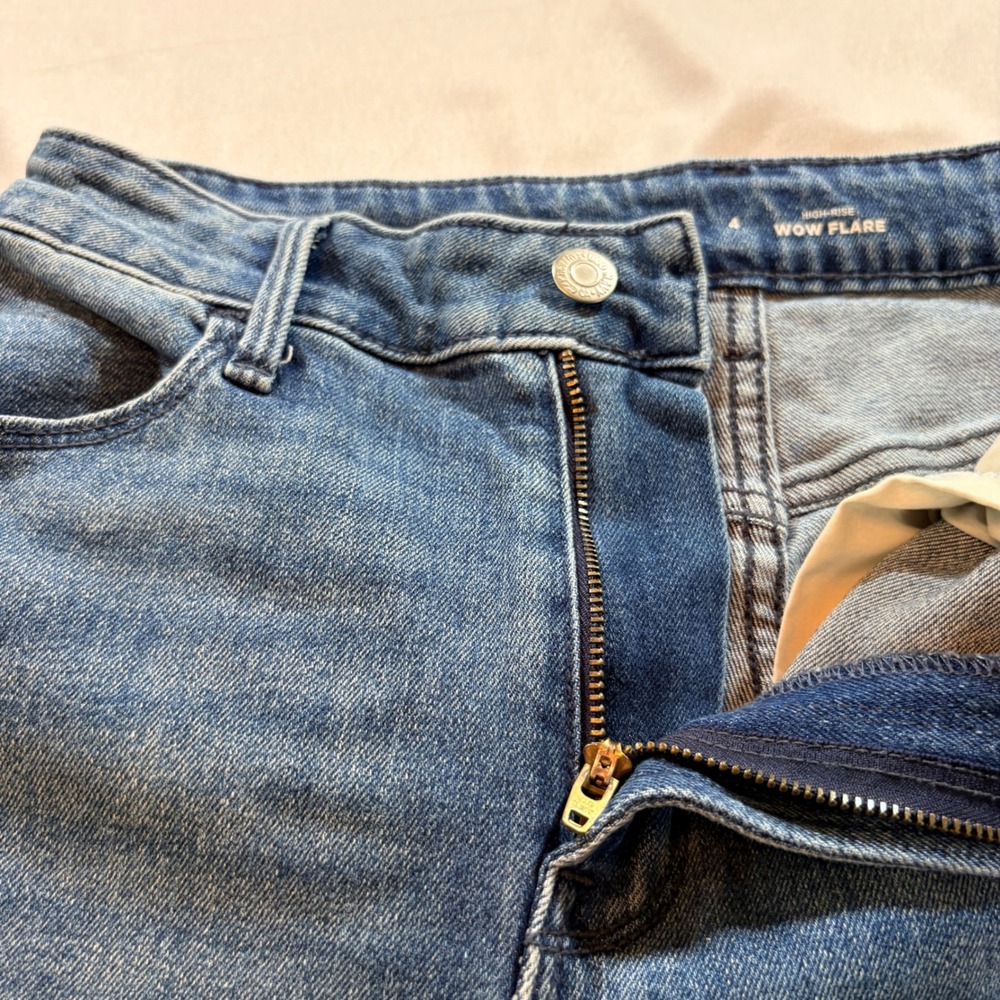 Old Navy Wow Flare Jeans Womens 4 Blue High Rise Stretch Denim Bell Bottoms - Picture 3 of 9